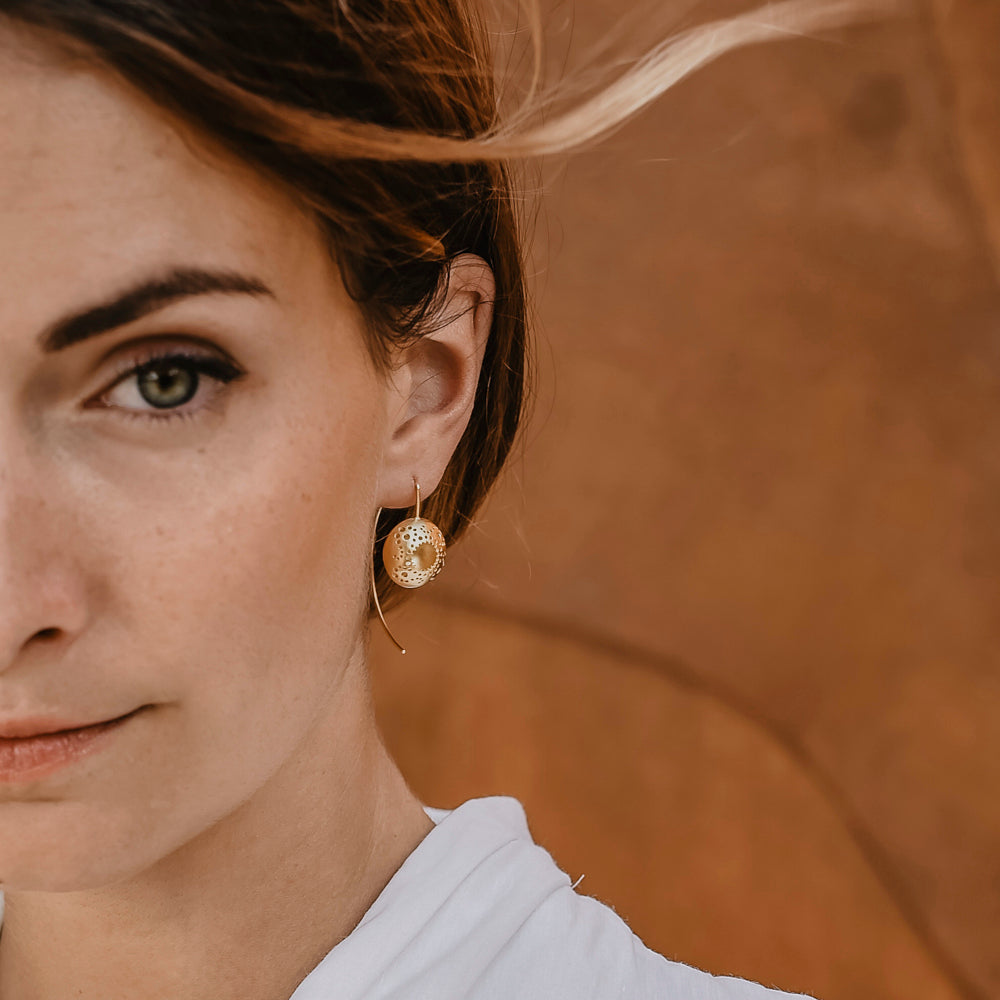 emmanuelle-hamet-jardin-secret-boucles-vermeil-ajour-15-mm image 3