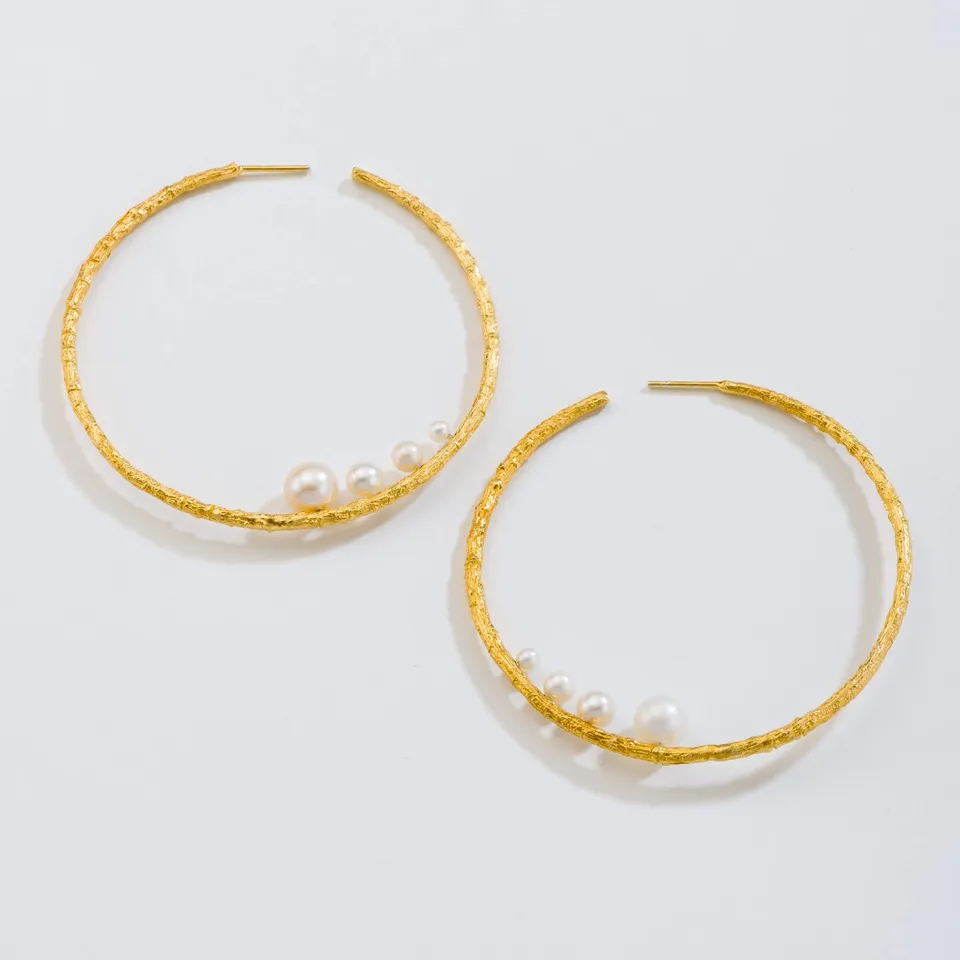 agapi-seastories-large-hoops-boucles-perles-plaqu-or image 1