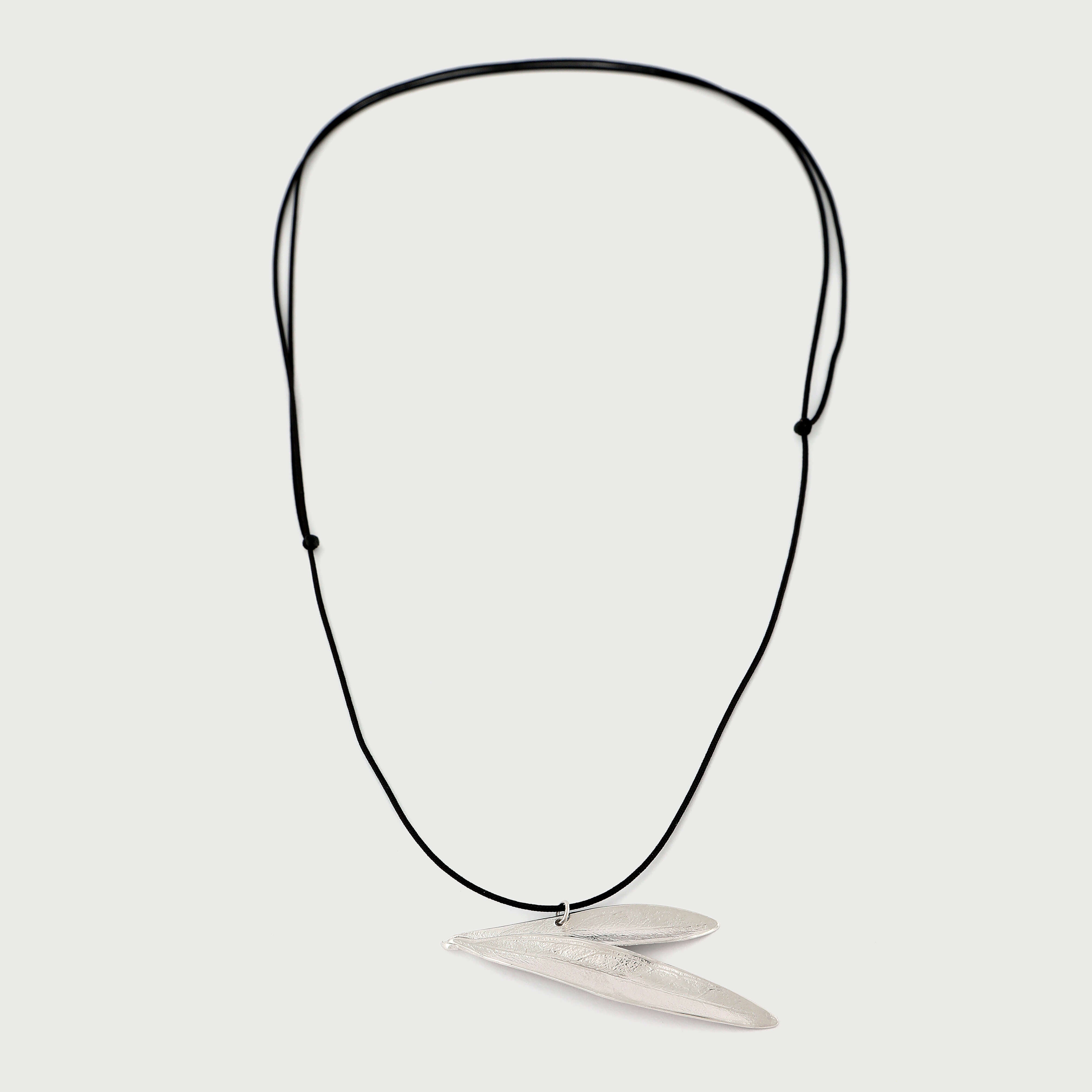 agapi-mediterranean-eirini-collier-feuille-olivier-argent image 4