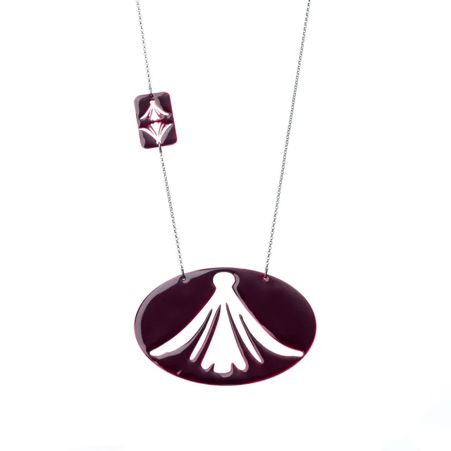 agapi-anthology-gardenia-collier-bordeaux-fleur-mail image 1