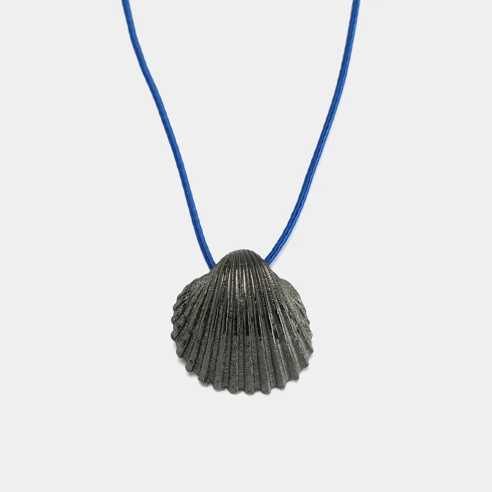 agapi-king-oyster-collier-cordon-soie-huitre-rhodium-noir image 1