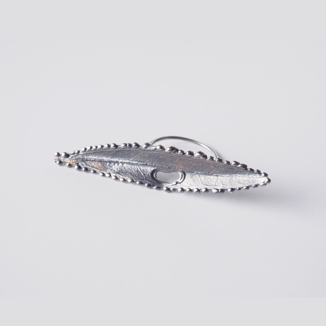 agapi-mediterranean-gold-bague-feuille-olivier-patine-arc-en-ciel image 1