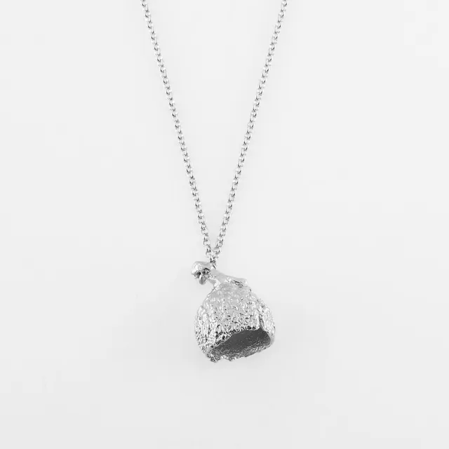 agapi-forestland-collier-gland-classic-acorn-argent-scintillant image 1