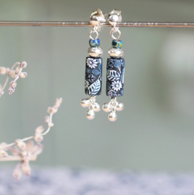 11prunes-hell-bore-boucles-d-oreilles-pendantes-bleu-blanc image 1