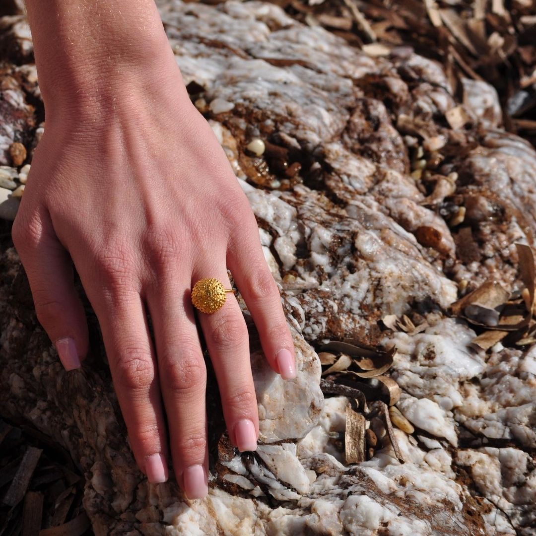 agapi-seastories-urchin-bague-dor-e-plaqu-or-24k image 2