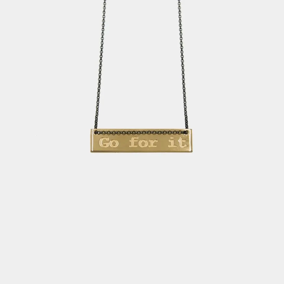 agapi-ids-go-for-it-collier-plaqu-or-message-dor image 1