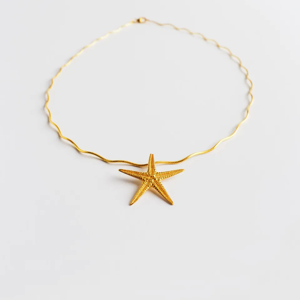 agapi-seastories-starfish-collier-toile-de-mer-dor-41-cm image 1