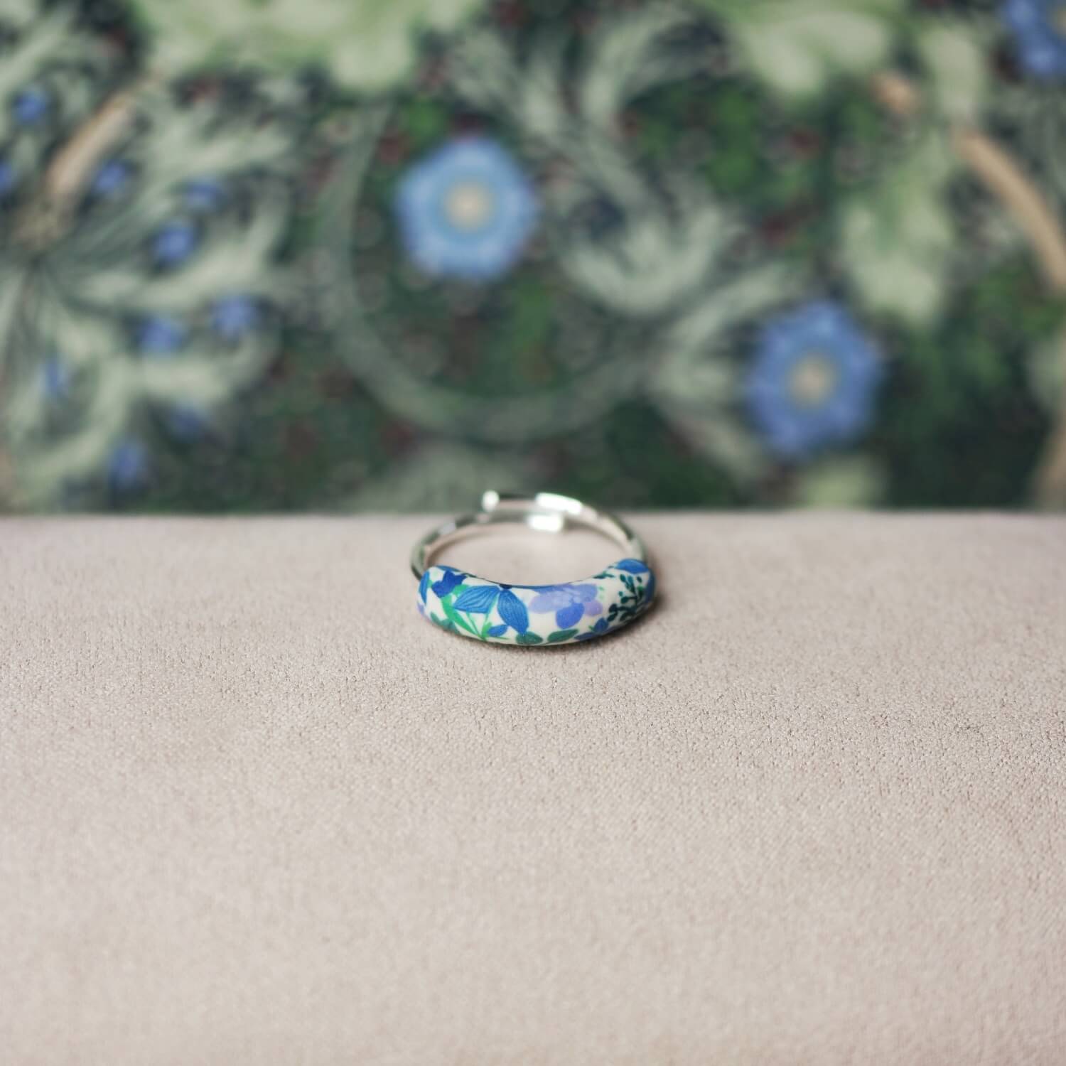 11prunes-phac-lie-bague-argent-925-motif-floral-bleu-vert image 2