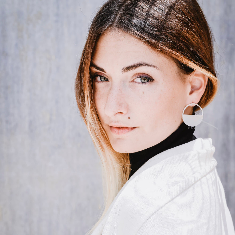 emmanuelle-hamet-eclipse-boucles-d-oreilles-argent-onyx-33-mm image 1
