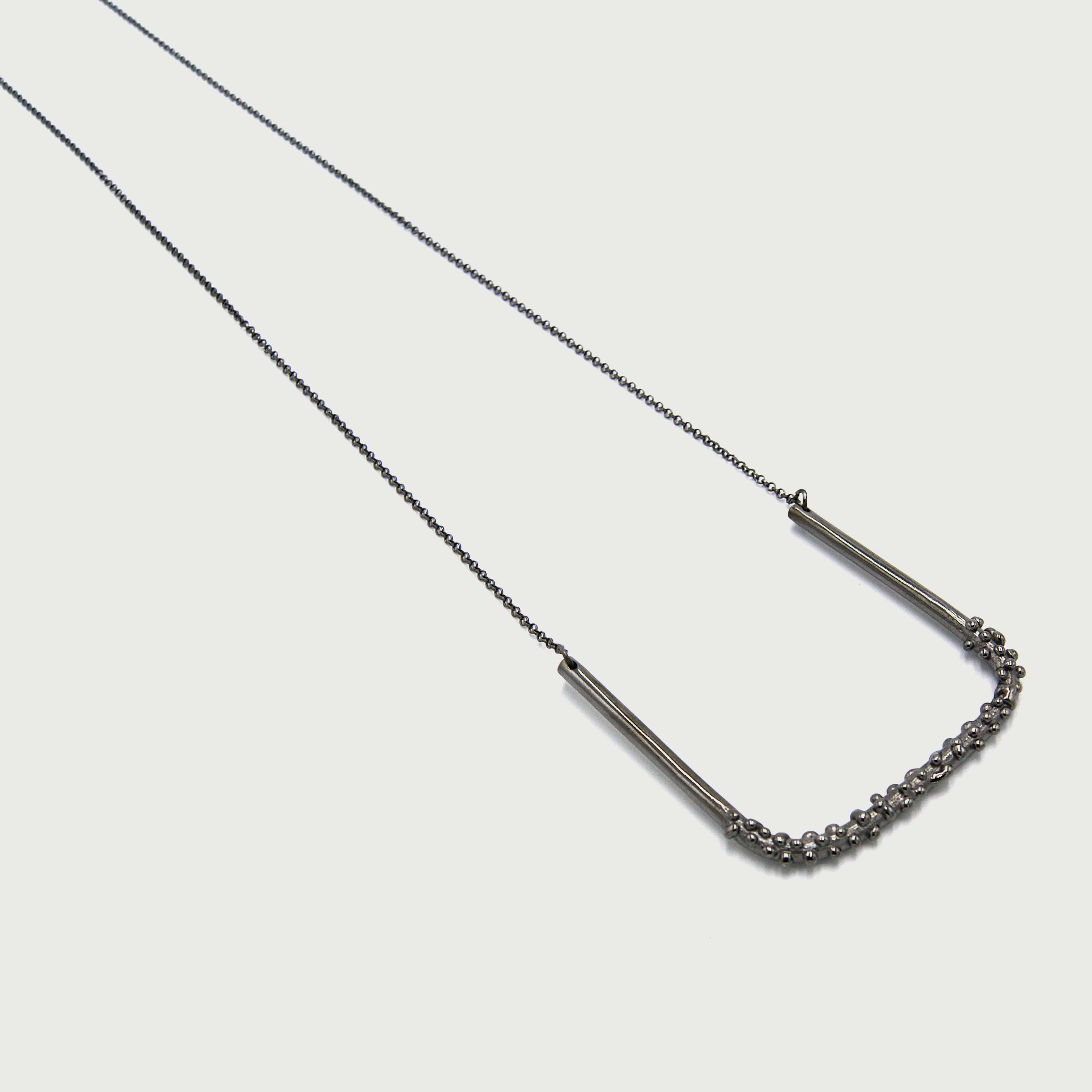 agapi-dropped-bubbles-collier-long-sautoir-rhodium-noir-bulles image 1
