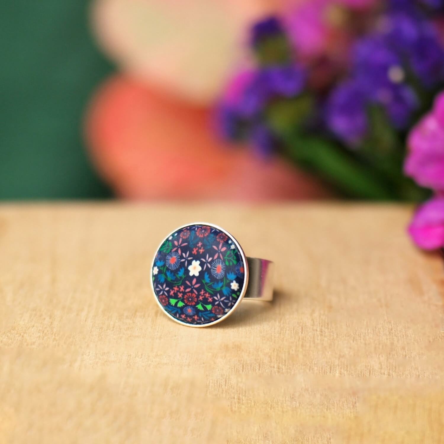 11prunes-nolana-bague-cabochon-floral-bleu-rose-argent-925-ajustable image 3