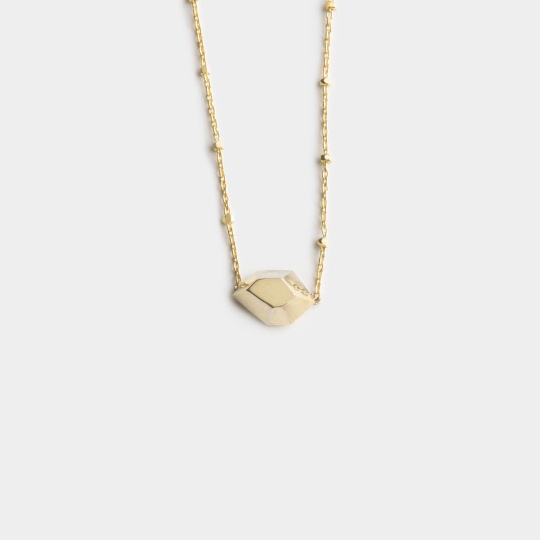 agapi-love-symbols-the-desire-collier-dor-losange image 1