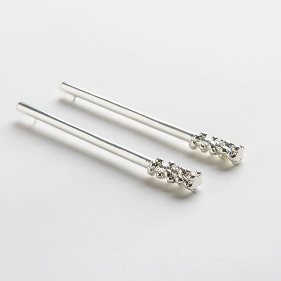 agapi-dropped-bubbles-long-line-boucles-bulles-argent image 1