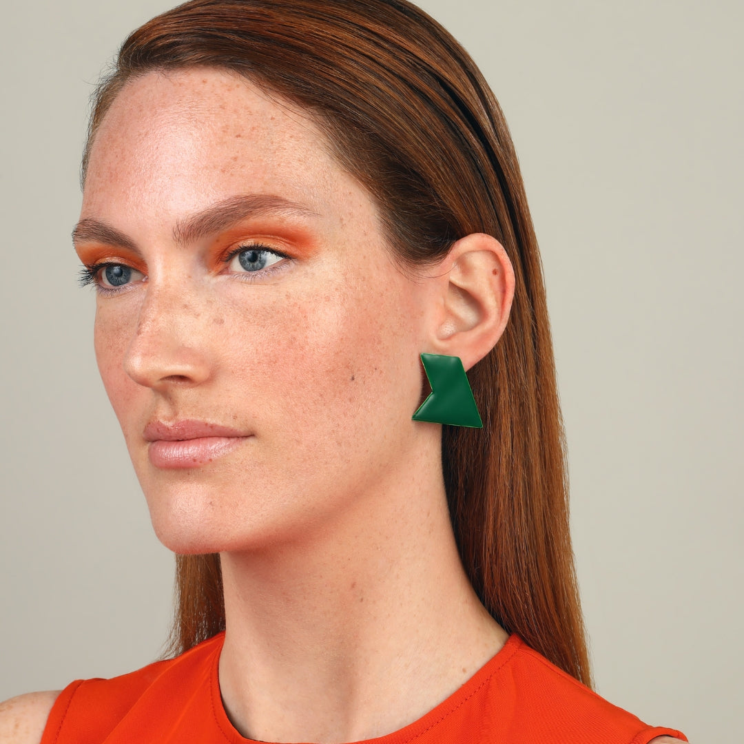 agapi-bau-jewels-prism-boucles-triangle-vertes image 2