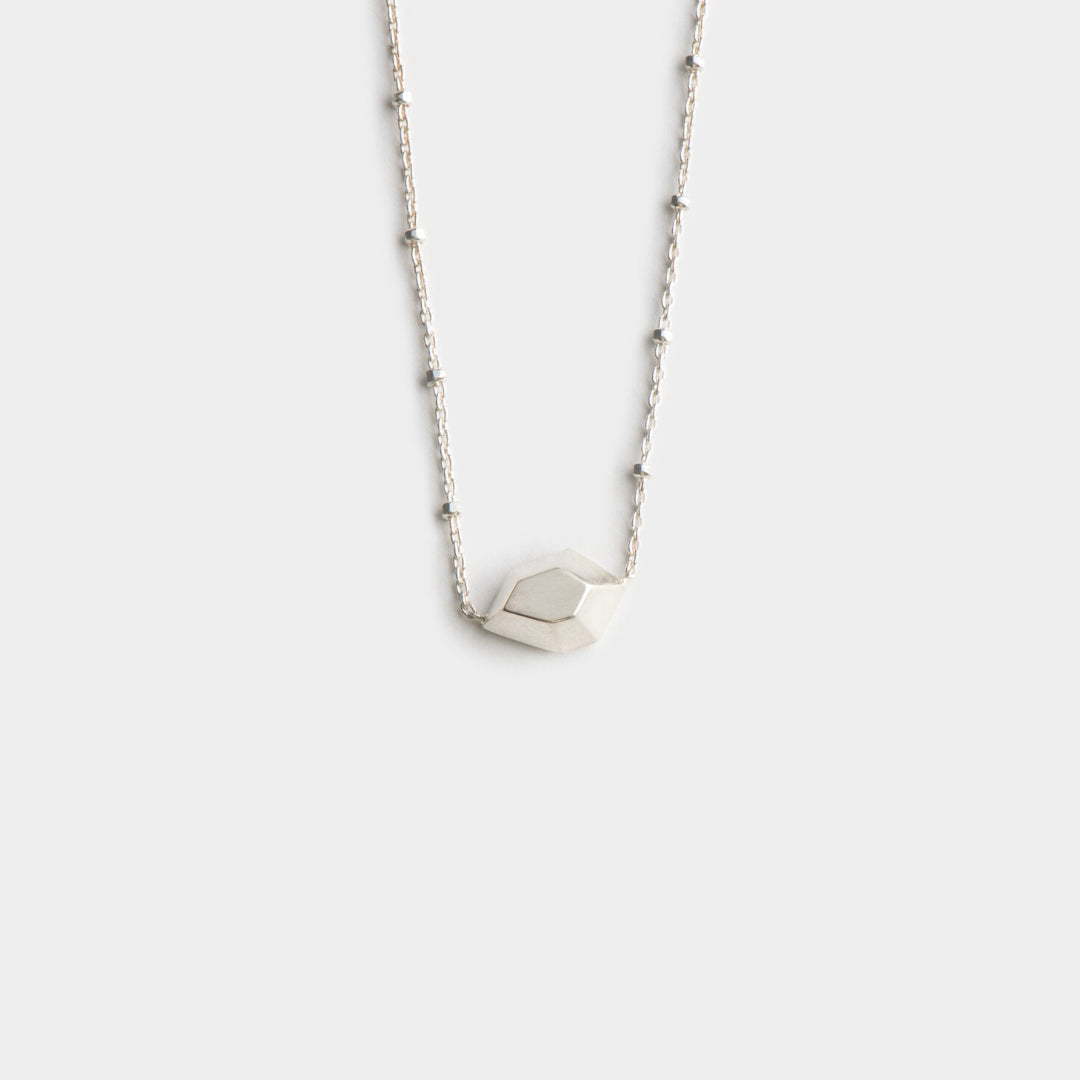 agapi-love-symbols-the-desire-collier-argent-925 image 1