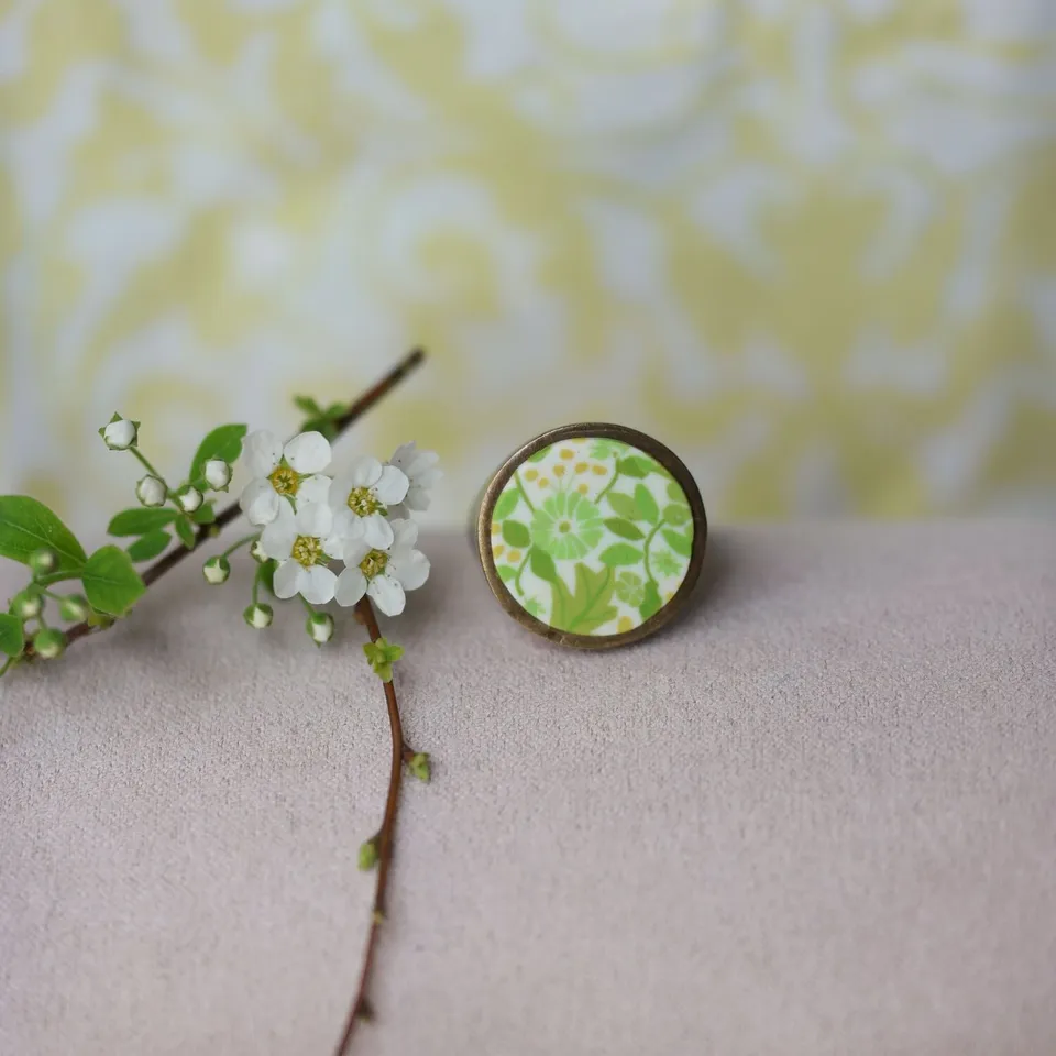 11prunes-doradille-bague-ronde-ajustable-laiton-motif-floral-vert image 1