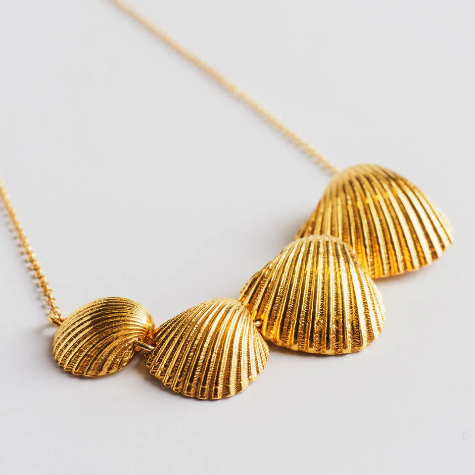 agapi-seastories-story-iv-collier-hu-tres-plaqu-or image 1