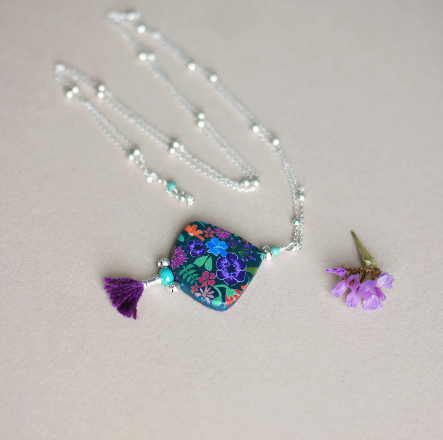 11prunes-an-mone-sautoir-argent-925-floral-pompon image 3