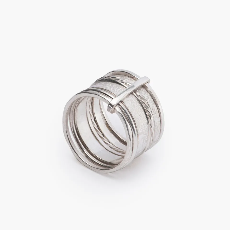 claire-marie-steinmetz-signature-bague-semainier-argent-7-anneaux image 1