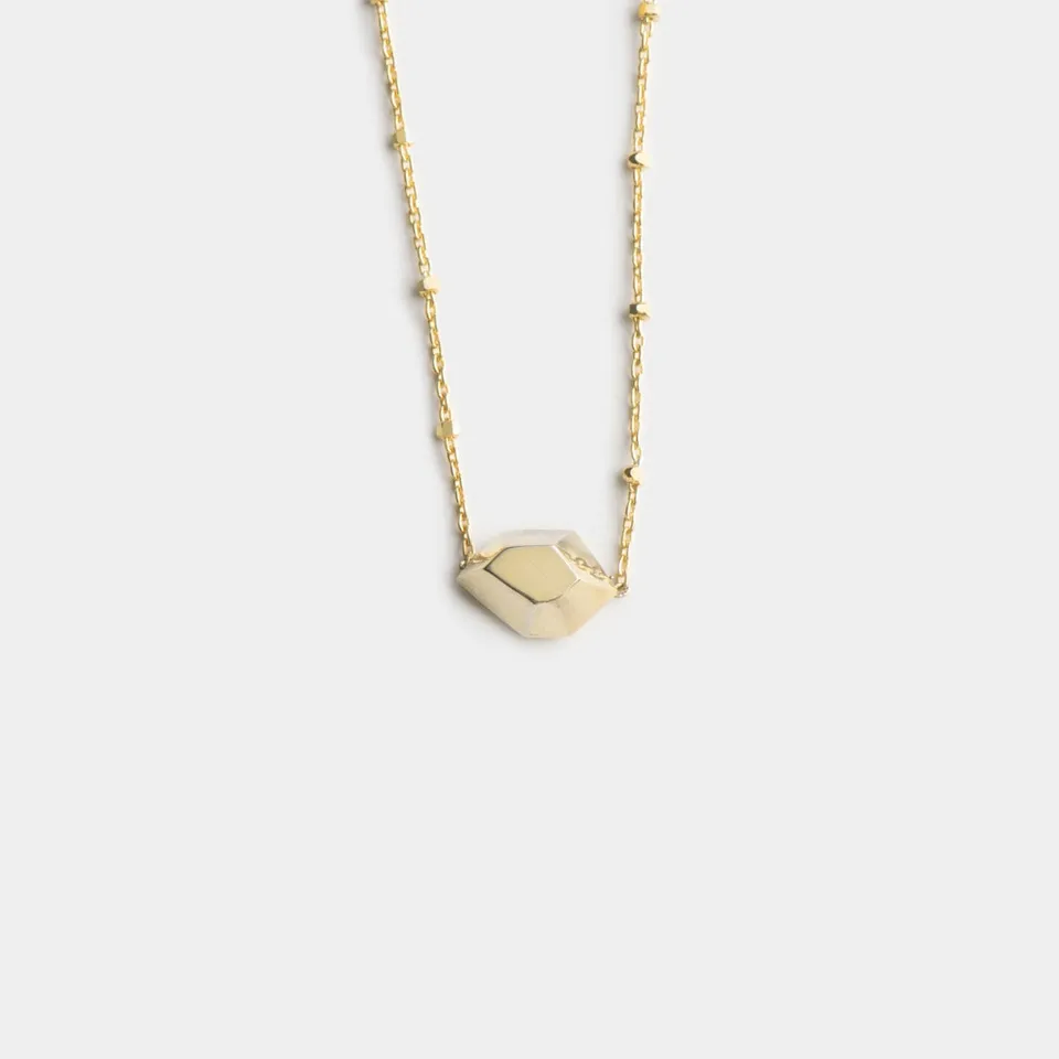 agapi-love-symbols-the-desire-collier-dor-losange image 1