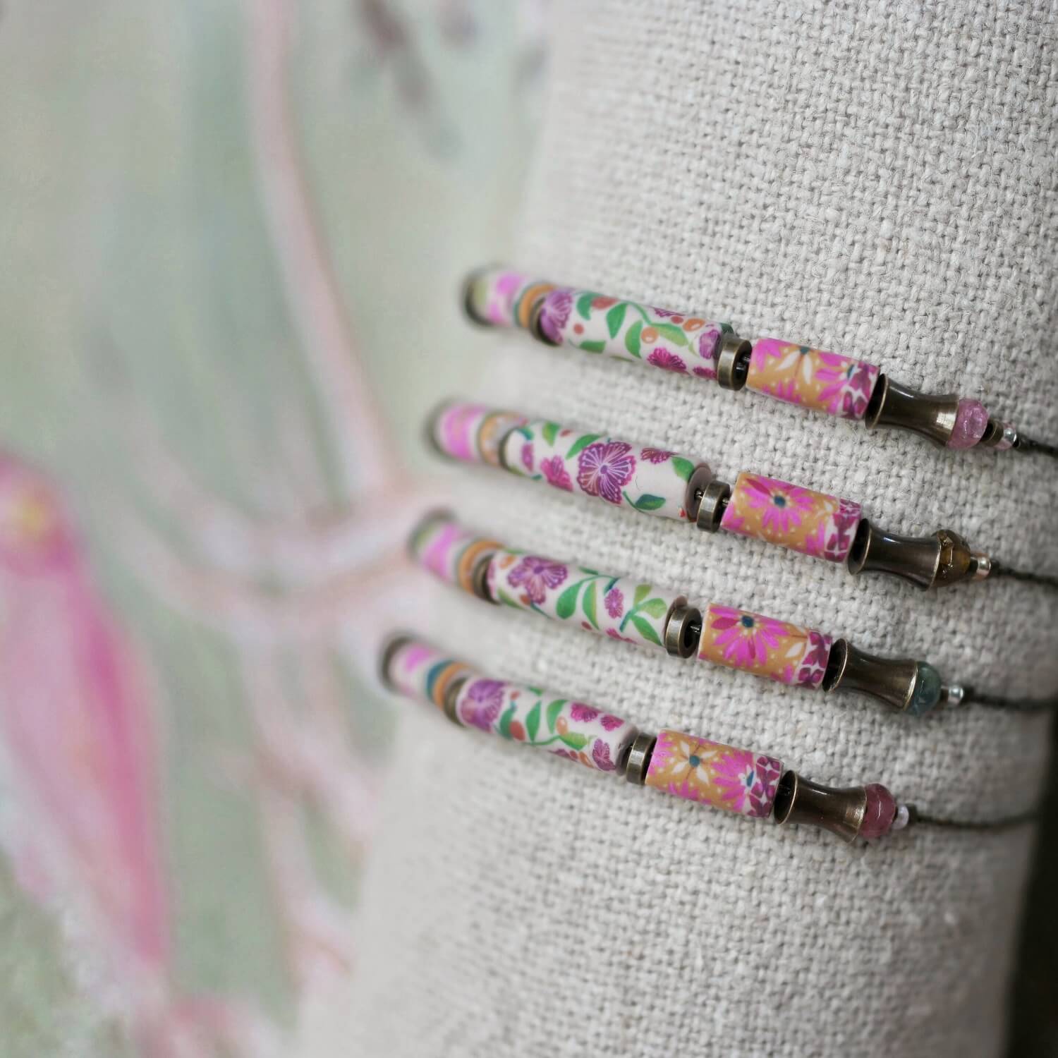 11prunes-solandra-bracelet-floral-indien-rose-laiton-bronze image 3