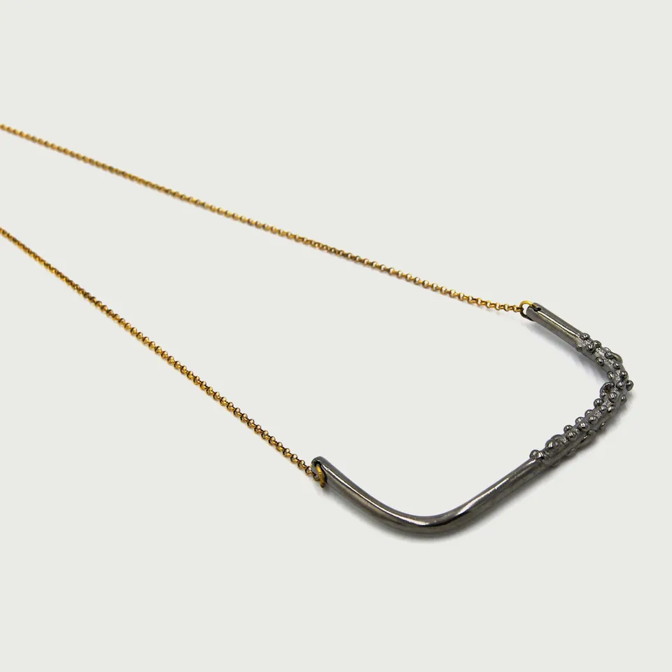 agapi-dropped-bubbles-collier-fer-cheval-rhodium-noir image 1