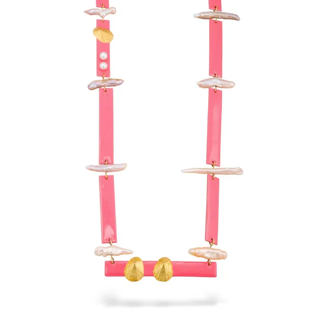 agapi-summer-in-the-city-cityscape-collier-corail-perles-dor image 1