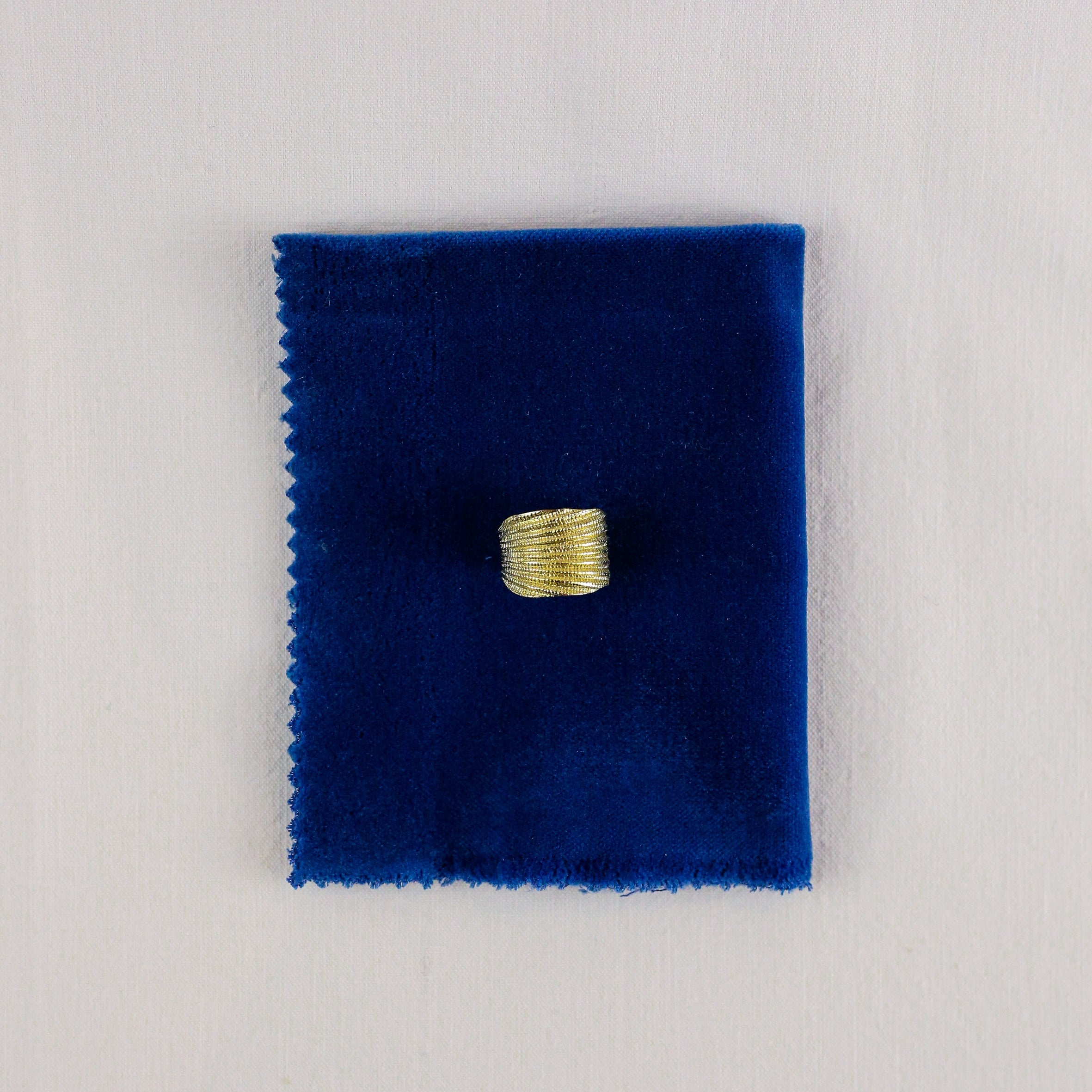 armeria-sainte-jakez-bague-coquille-saint-jacques-dor-e-ajustable image 4