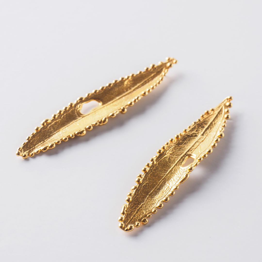 agapi-mediterranean-gold-wild-olive-boucles-oreilles-dor-es-feuille image 1