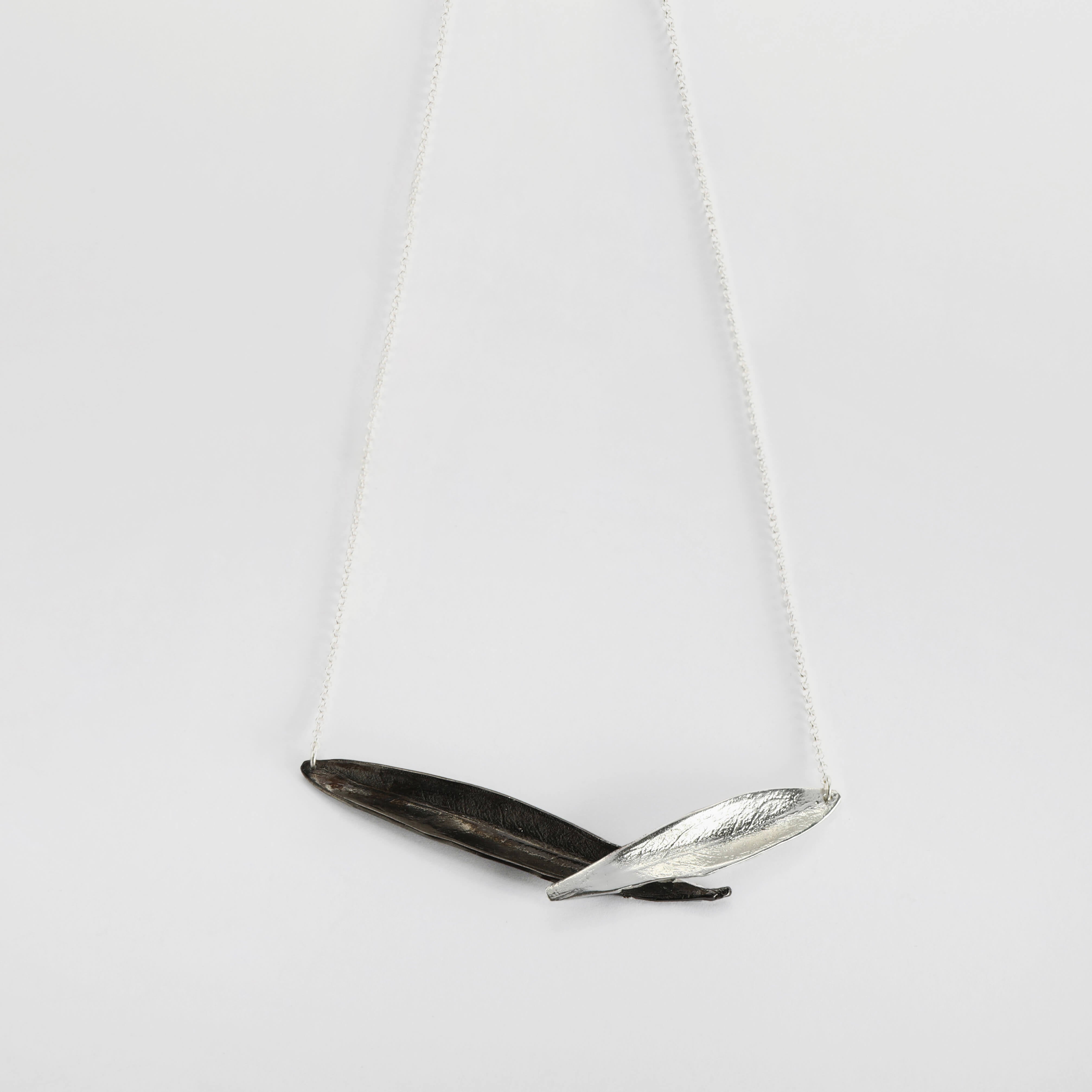 agapi-athena-collier-feuilles-olivier-argent-rhodium-45-cm image 3