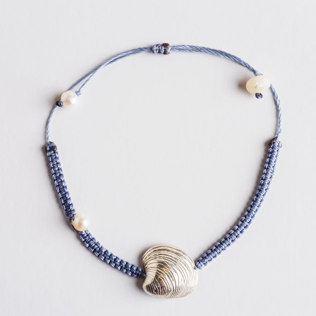 agapi-seastories-palourde-bracelet-macram-argent-bleu image 4