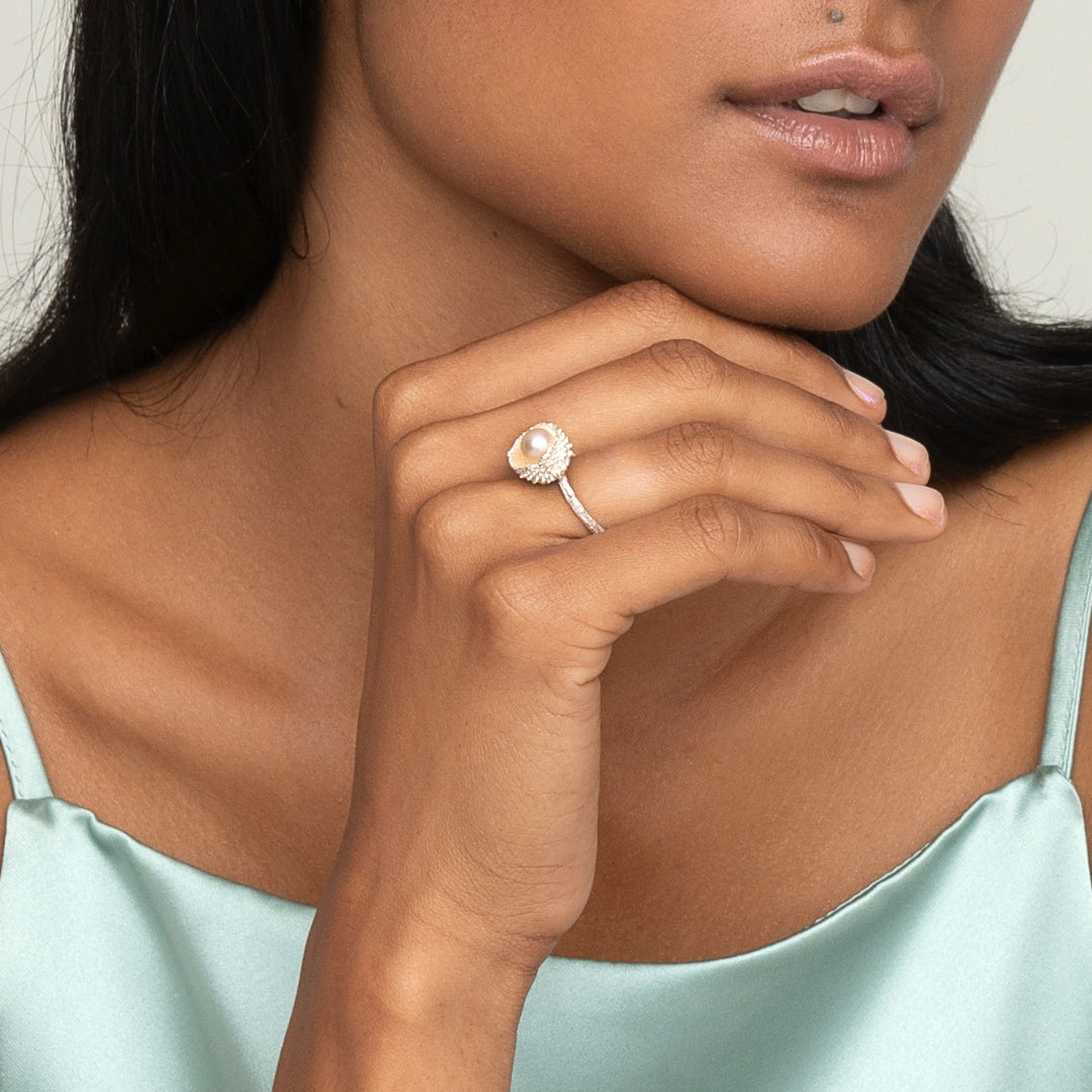 agapi-forestland-medium-acorn-bague-argent-perle image 2
