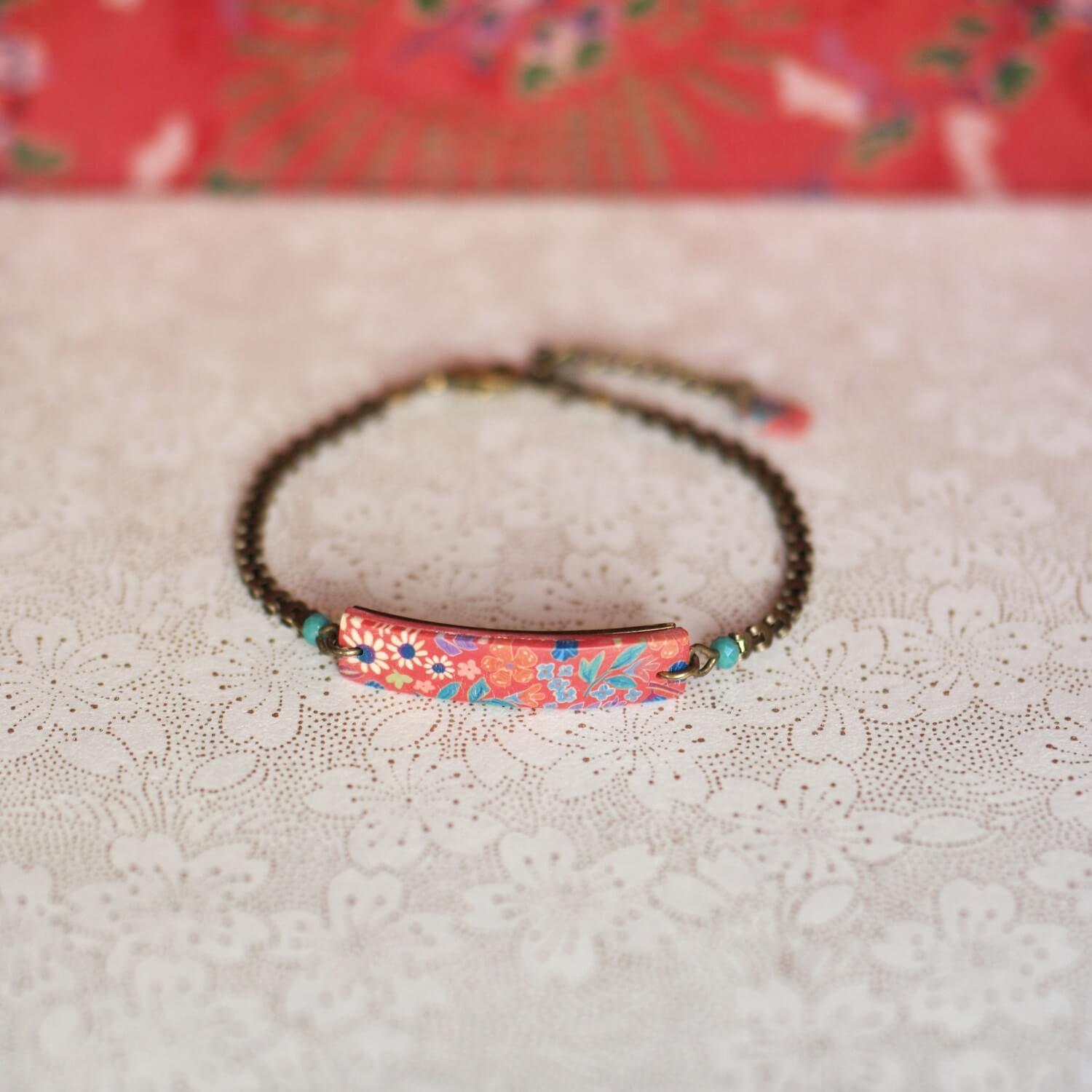 11prunes-hanami-bracelet-gourmette-floral-rouge-laiton image 3