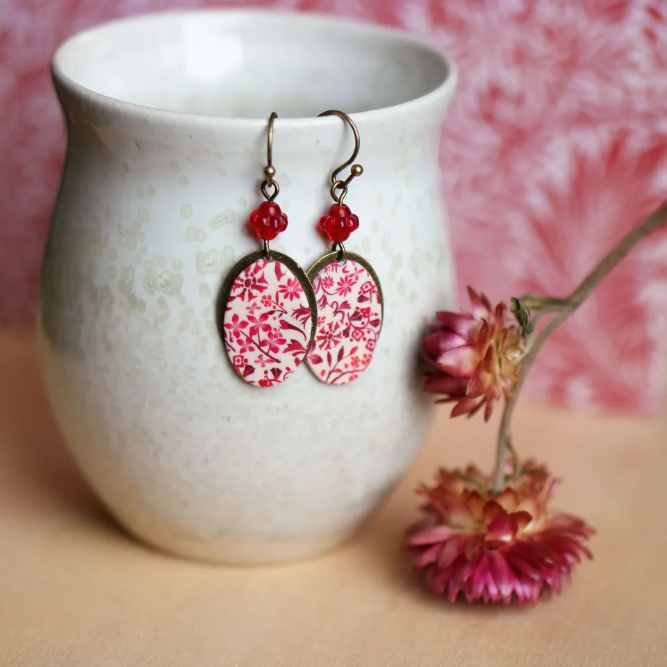 11prunes-astrance-boucles-d-oreilles-ovales-floral-rouge image 1
