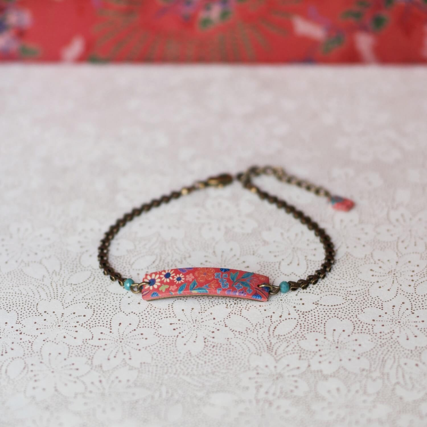 11prunes-hanami-bracelet-gourmette-floral-rouge-laiton image 4