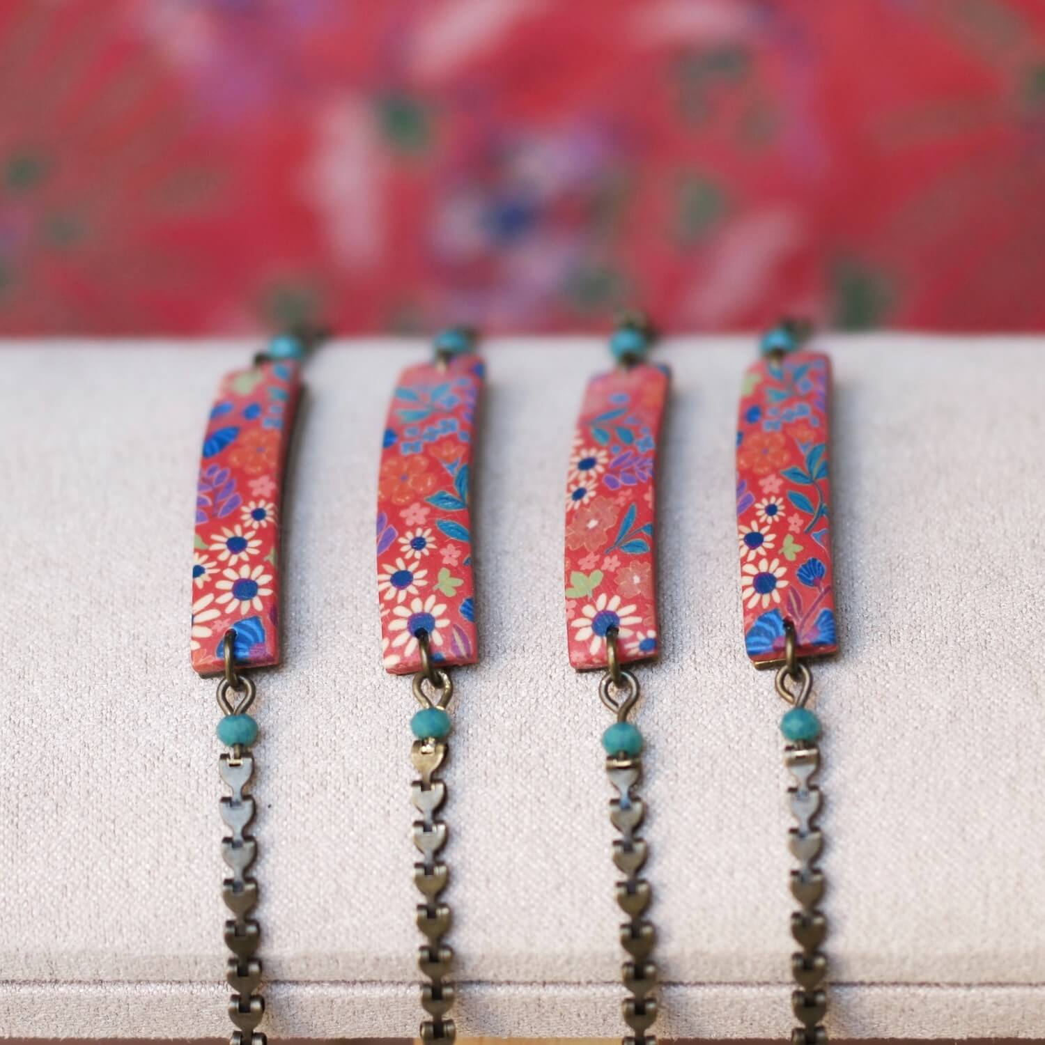 11prunes-hanami-bracelet-gourmette-floral-rouge-laiton image 1