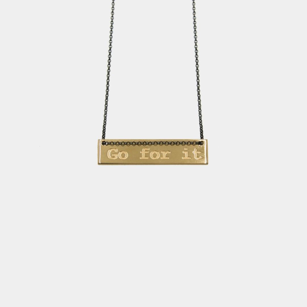 agapi-ids-go-for-it-collier-plaqu-or-message-dor image 1