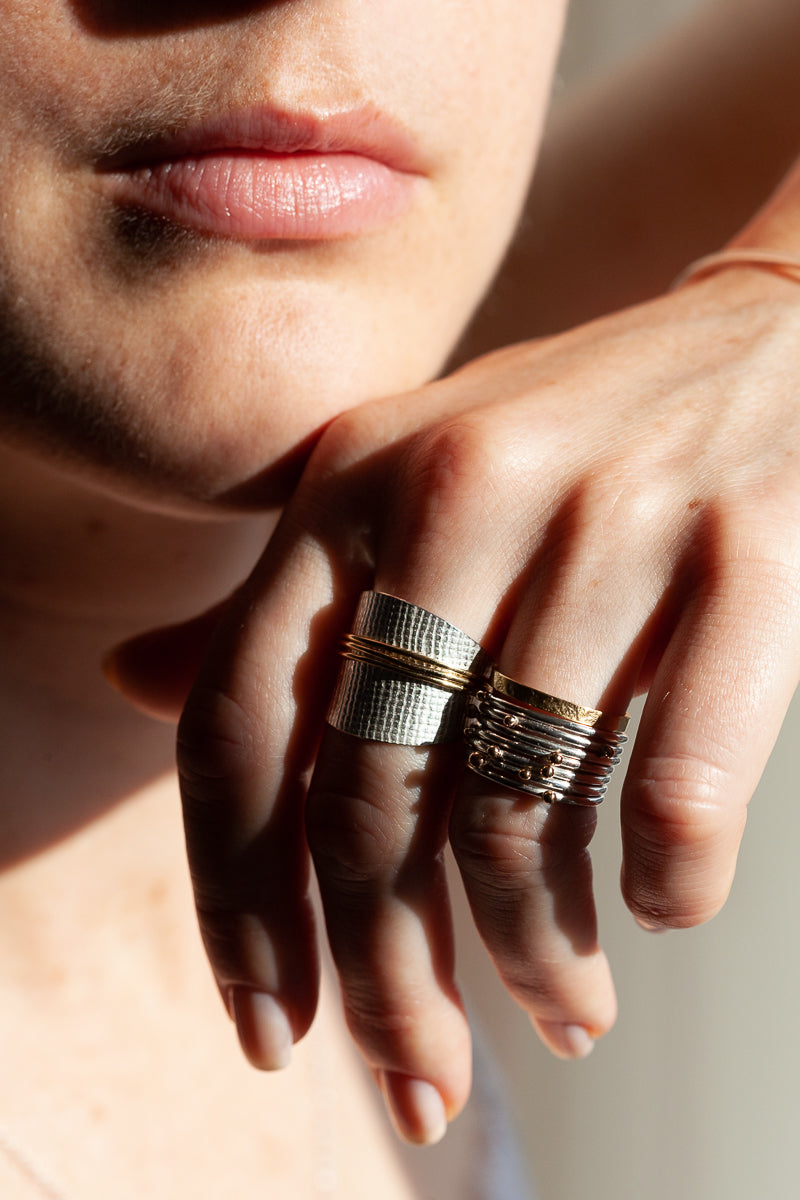 atelier-claire-marie-steinmetz-bagues-n-buleuse-semainier-taille-52 image 3