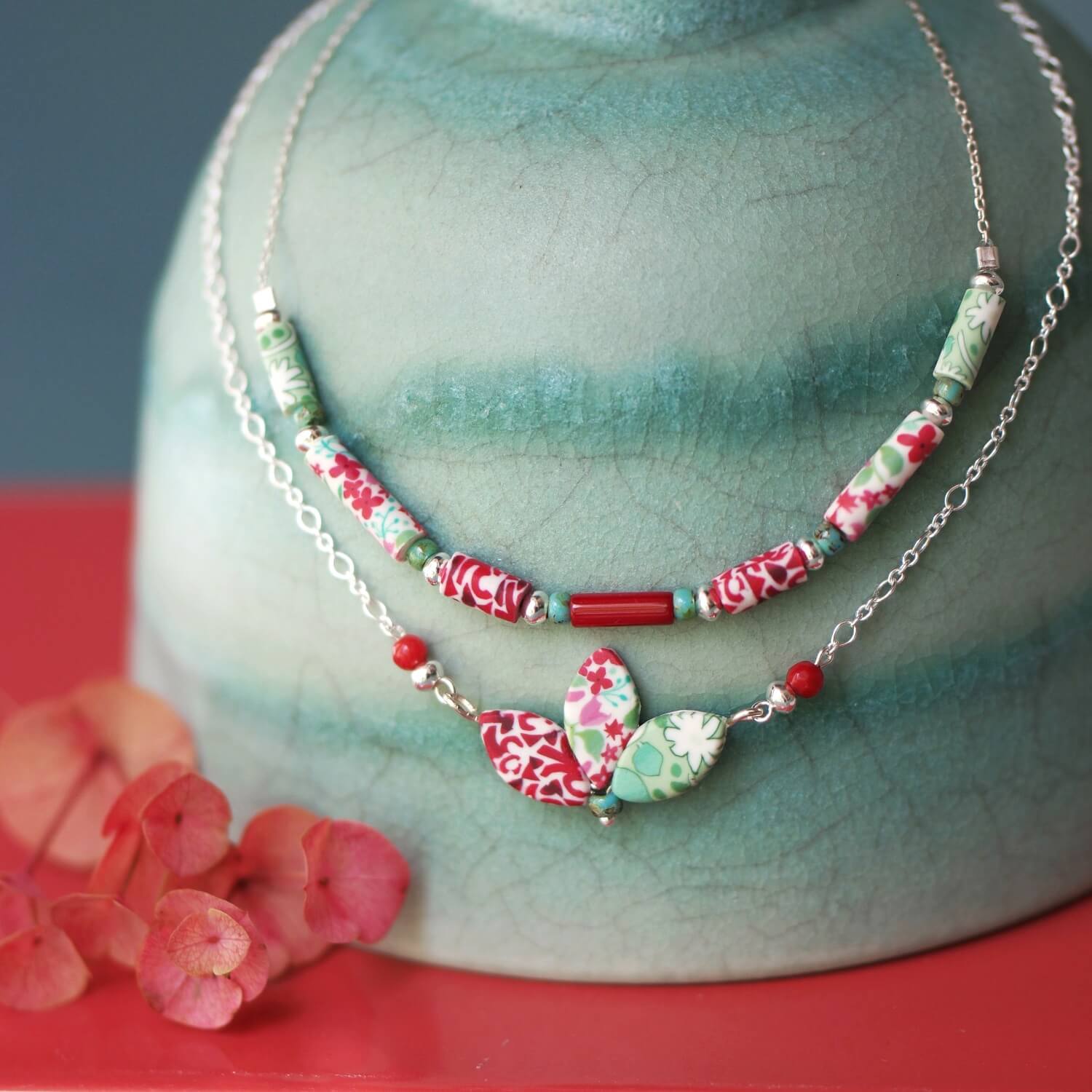 11prunes-sollya-collier-fleur-rouge-vert-d-eau-argent image 4