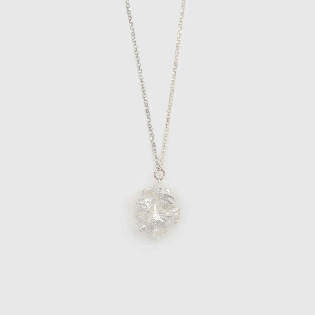 agapi-forestland-p-tale-collier-pomme-de-pin-argent image 5