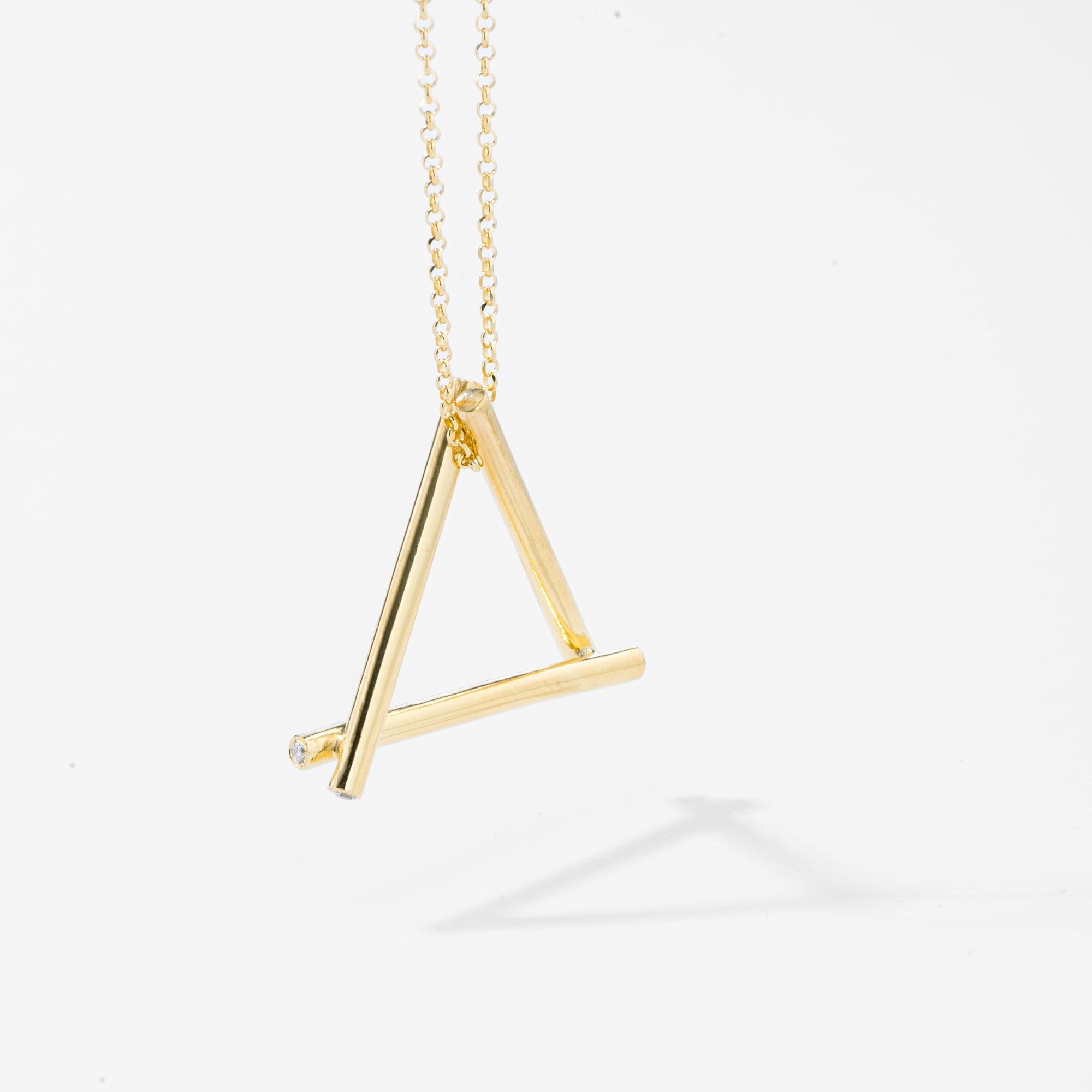 agapi-arcana-sacred-triangle-collier-cha-ne-plaqu-or image 2