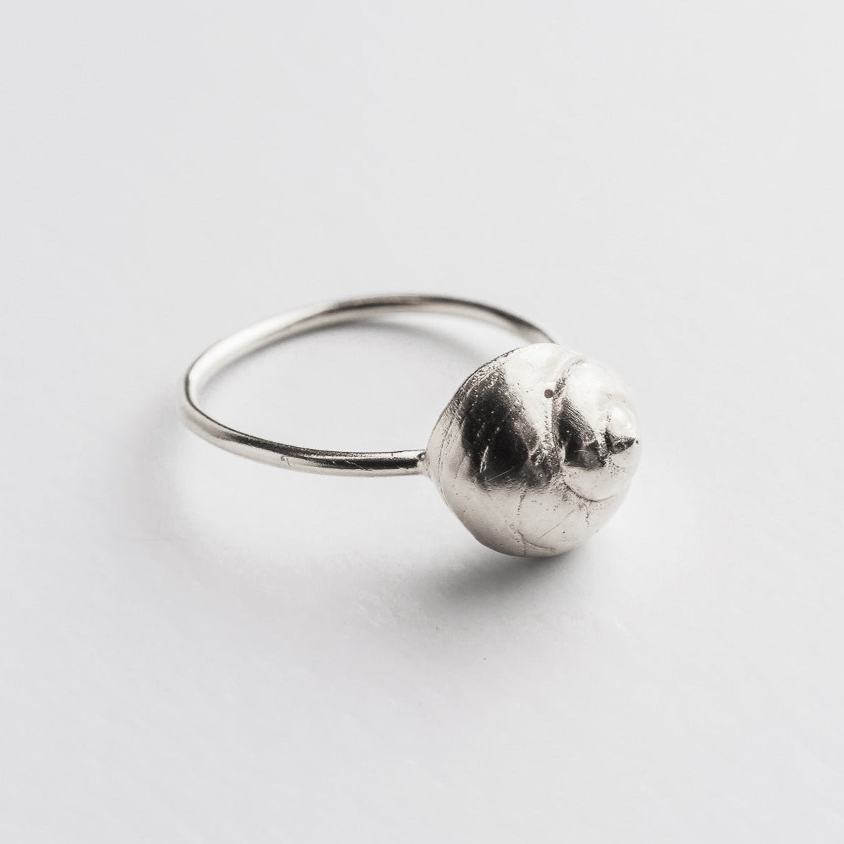 agapi-seastories-bague-escargot-de-mer-argent-925-taille-52 image 3