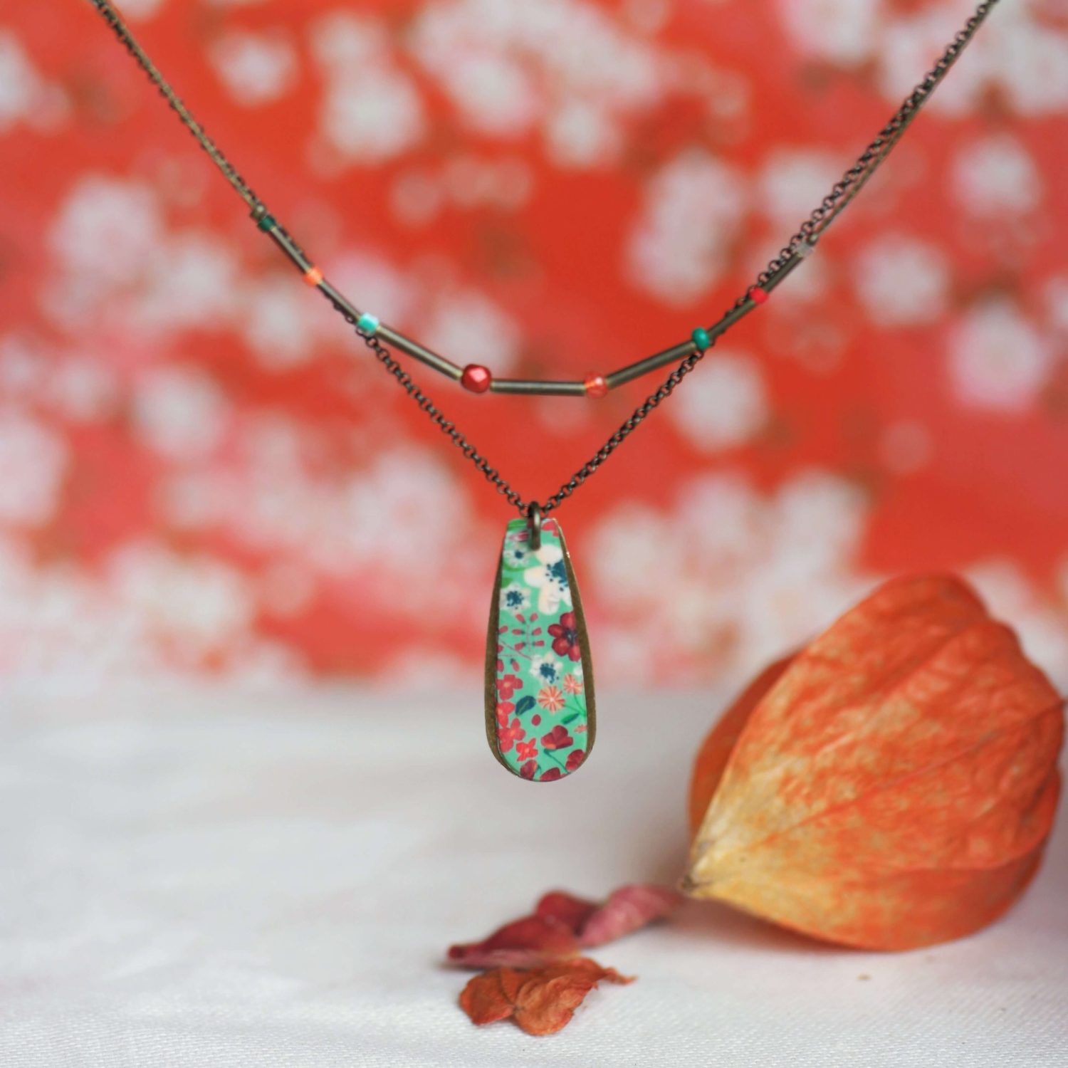 11prunes-monarde-collier-laiton-2-rangs-floral-rouge image 4