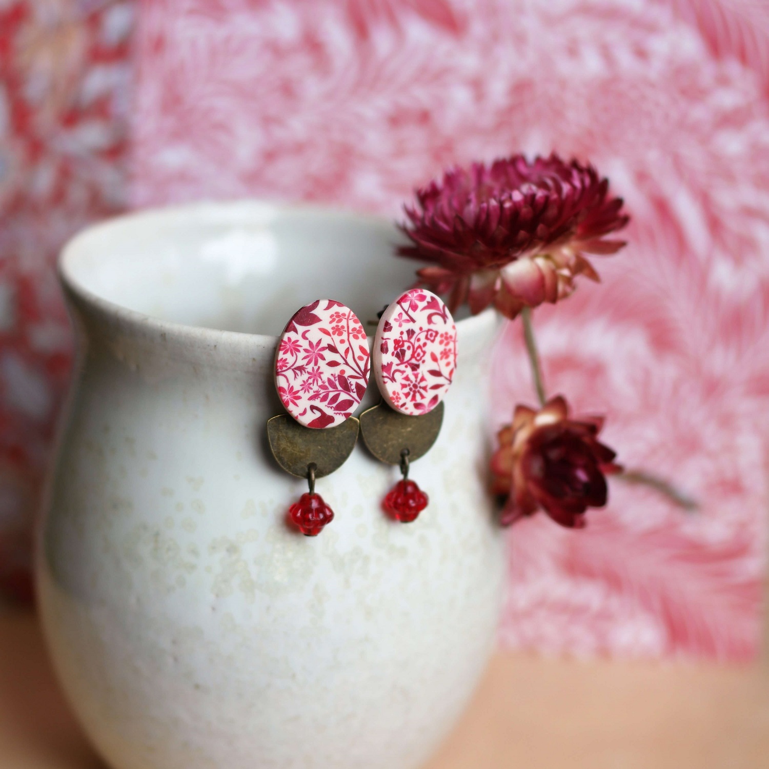 11prunes-astrance-clous-d-oreilles-ovales-floraux-rouges image 2