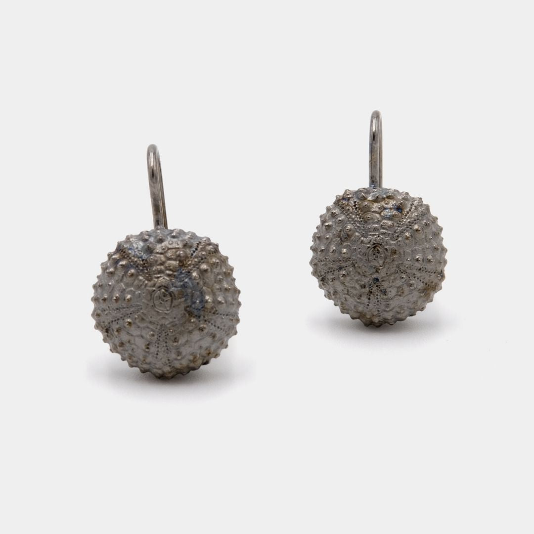 agapi-seastories-urchin-boucles-pendantes-rhodium-noir image 3
