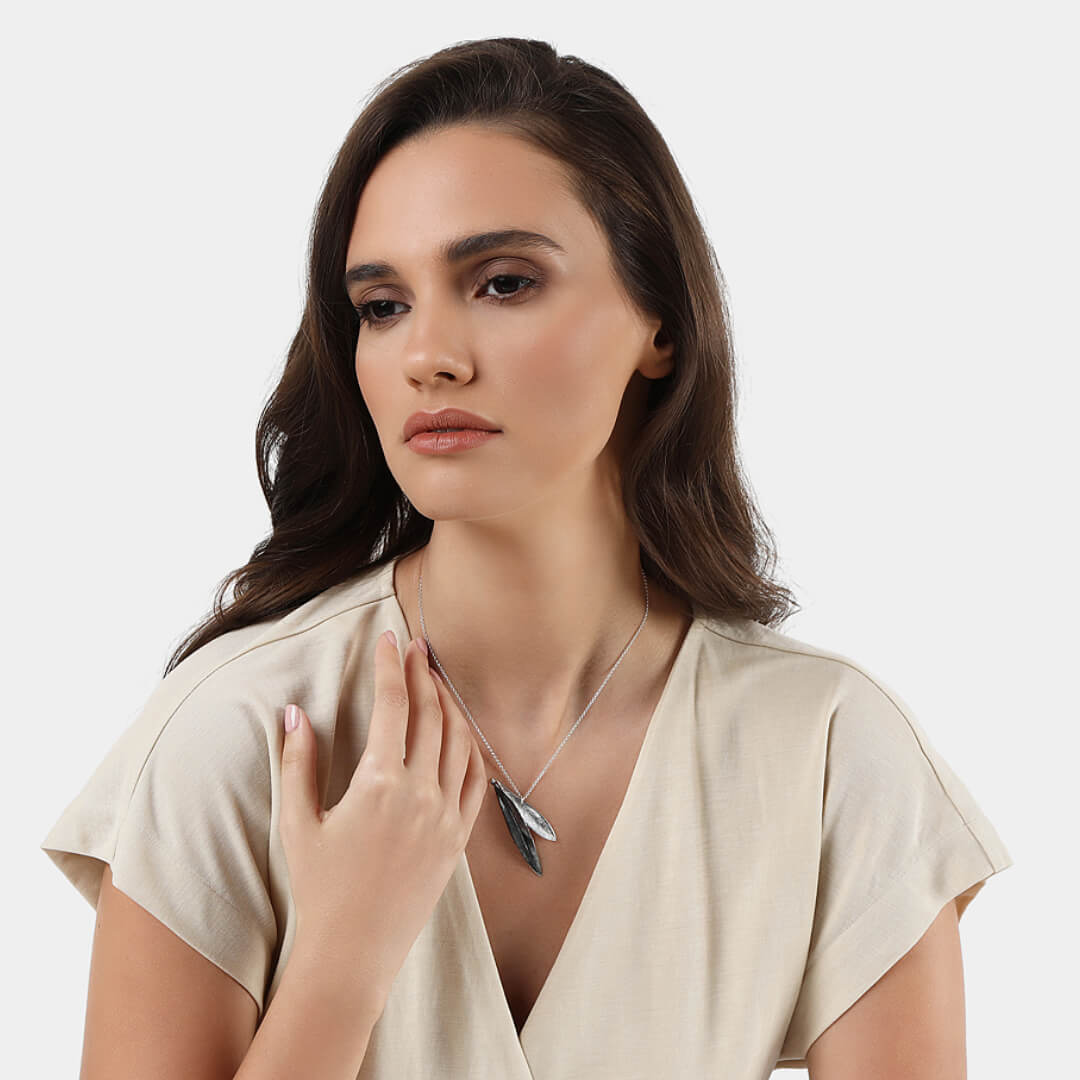 agapi-mediterranean-gold-eirini-collier-cha-ne-feuille-olivier image 2
