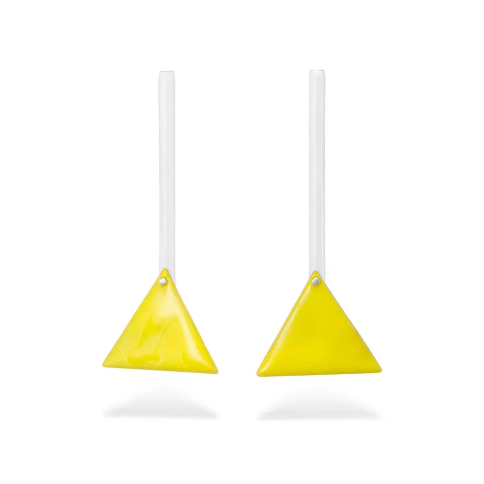 agapi-bau-jewels-triangle-boucles-pendantes-jaunes-blanches image 1