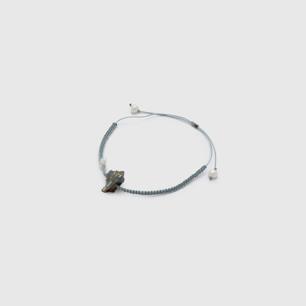 agapi-seastories-seashell-bracelet-macram-bleu-clair image 3