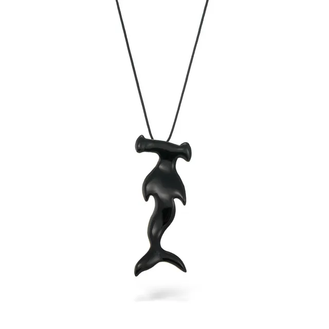 agapi-the-fish-requin-martel-collier-cordon-noir-mail image 1