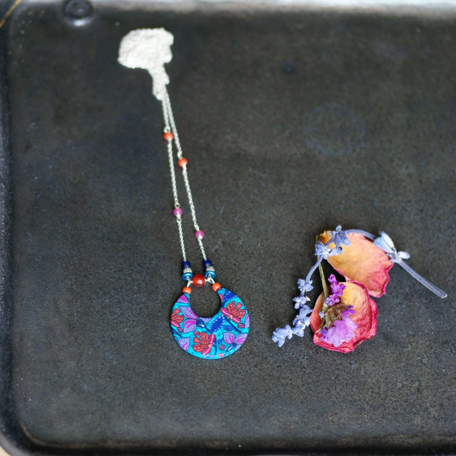 11prunes-clivia-sautoir-argent-925-pendentif-wax-violet-70-cm image 2